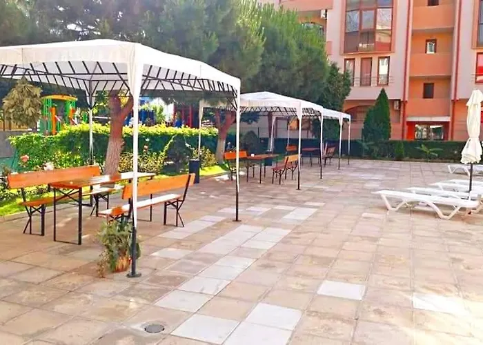 Apartament Complex Rose *