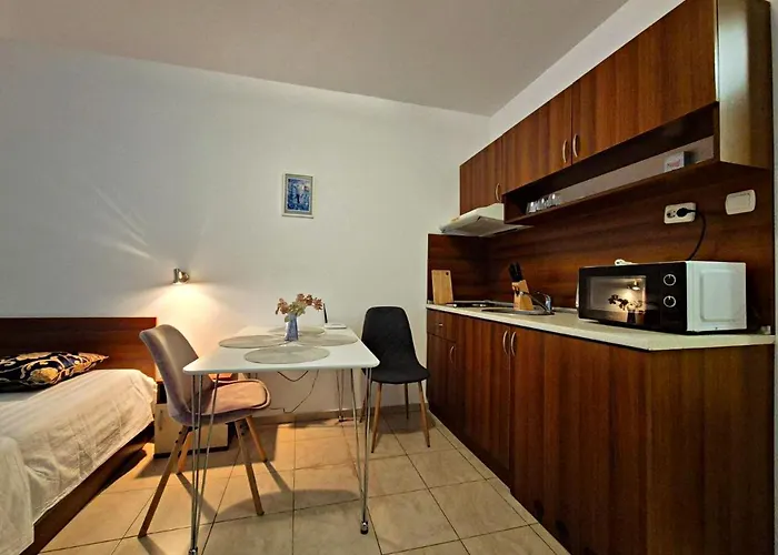 Apartament Complex Rose *