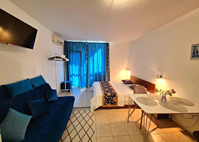 Complex Rose * Sunny Beach