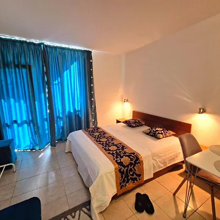 Apartment Complex Rose